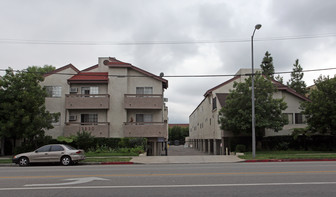 Lassen Building Apartments