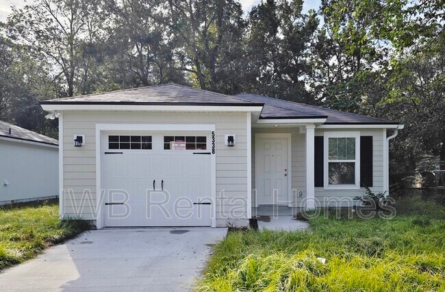 property at 5338 Chenango Blvd