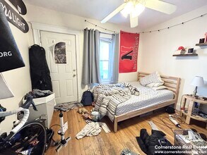 24 Stockwell St, Unit 2 in Boston, MA - Foto de edificio - Building Photo