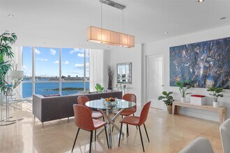 665 NE 25th St in Miami, FL - Building Photo - Building Photo