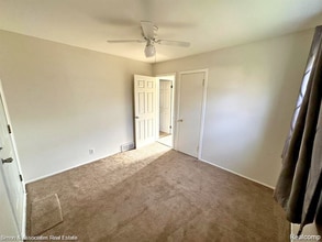 2439 Stieber St in Westland, MI - Building Photo - Building Photo
