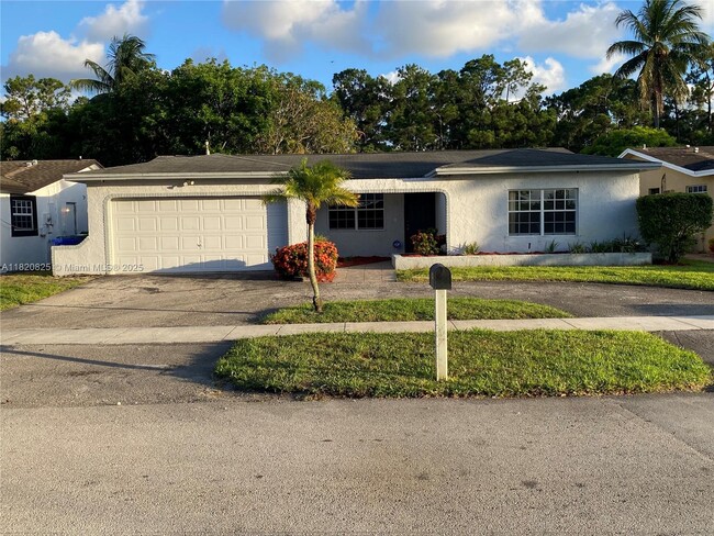 property at 8250 Southampton Dr