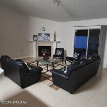 6489 Skyler Jean Dr in Jacksonville, FL - Building Photo - Building Photo
