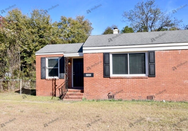 2565 Lyman St in Augusta, GA - Foto de edificio - Building Photo