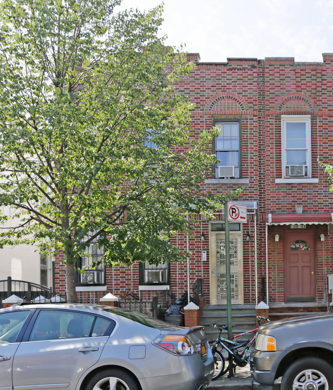10850 38th Ave in Corona, NY - Building Photo - Building Photo