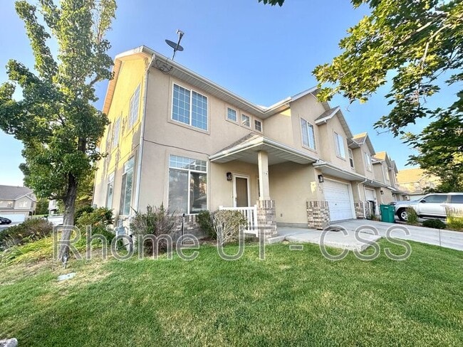property at 723 Sandy Point Dr