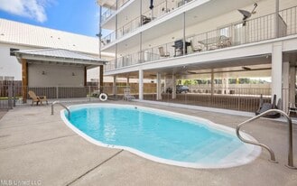 The Sand Dollar Condominiums in Biloxi, MS - Building Photo