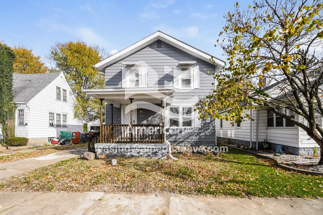 3002 McKinley St in Anderson, IN - Building Photo