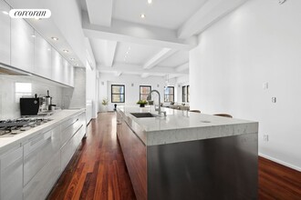 33 Rector St in New York, NY - Building Photo - Building Photo