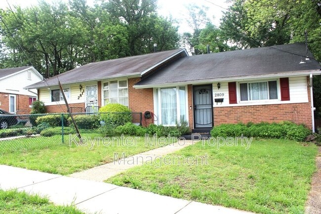 2809 Bellbrook St in Temple Hills, MD - Building Photo - Building Photo