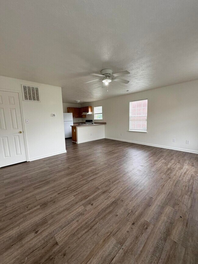 2016 Cornerstone Dr-Unit -2 in Lexington, KY - Building Photo - Building Photo