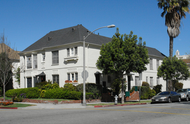 158-168 S Elm Dr in Beverly Hills, CA - Building Photo - Building Photo