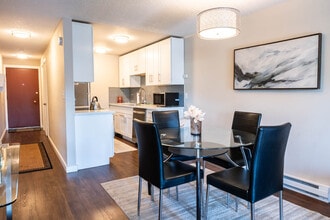 Cochise Apartments in Burien, WA - Building Photo - Building Photo