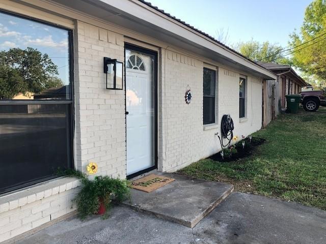 property at 409 N Cedar St