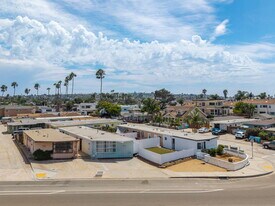 5161 W Point Loma Blvd in San Diego, CA - Building Photo