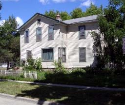 802 E John St in Appleton, WI - Foto de edificio