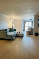 10751 Wilshire Blvd in Los Angeles, CA - Building Photo