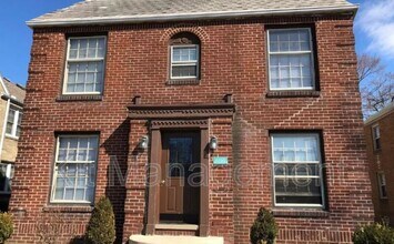 4290 Monroe St in Toledo, OH - Building Photo - Building Photo