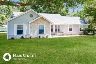 104 Summerhill Ct in Minneola, FL - Building Photo