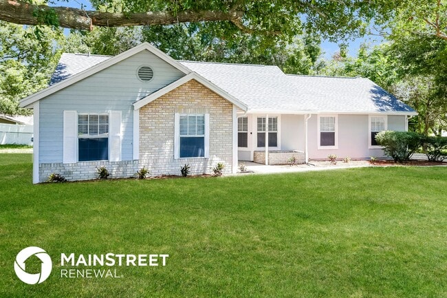 property at 104 Summerhill Ct