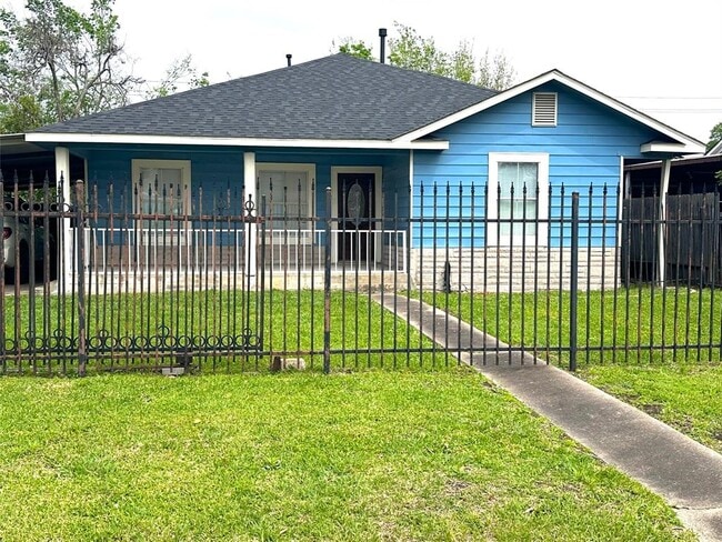 7607 Joplin St in Houston, TX - Building Photo - Building Photo
