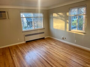 6014 Woodmont Ave, Unit 3 in Cincinnati, OH - Foto de edificio - Building Photo