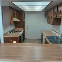 17610 Cameron Lane in Huntington Beach, CA - Building Photo - Building Photo