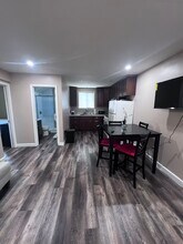 3985 Rhoda Ave in Oakland, CA - Building Photo - Building Photo