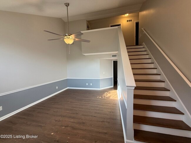 10412 Pinoak View Dr in Louisville, KY - Building Photo - Building Photo