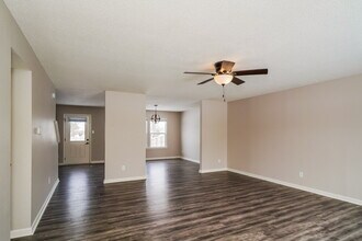 9058 Bayview Cir in Plainfield, IN - Building Photo - Building Photo