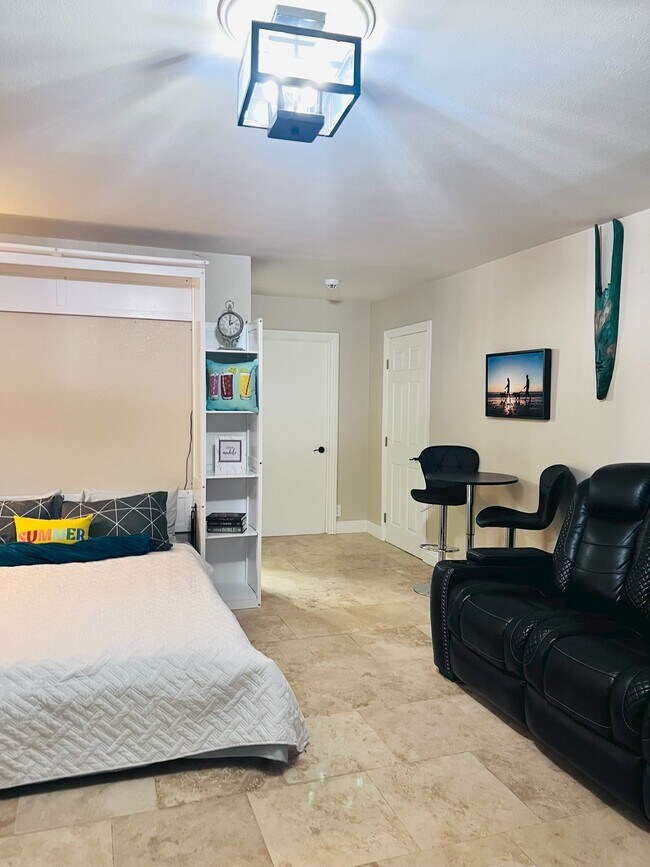 31241 Old River Rd, Unit 100 in Bonsall, CA - Building Photo - Building Photo