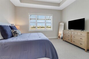 6299 Arriba Ave in Naples, FL - Building Photo