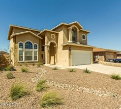 5541 Ignacio Frias Dr in El Paso, TX - Building Photo - Building Photo