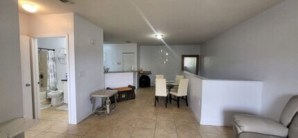 122 SW Peacock Blvd in Port St. Lucie, FL - Building Photo - Building Photo