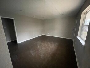 1301 W 48th St, Unit A in North Little Rock, AR - Building Photo - Building Photo