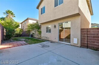 2707 Good Fellows St in Las Vegas, NV - Foto de edificio - Building Photo