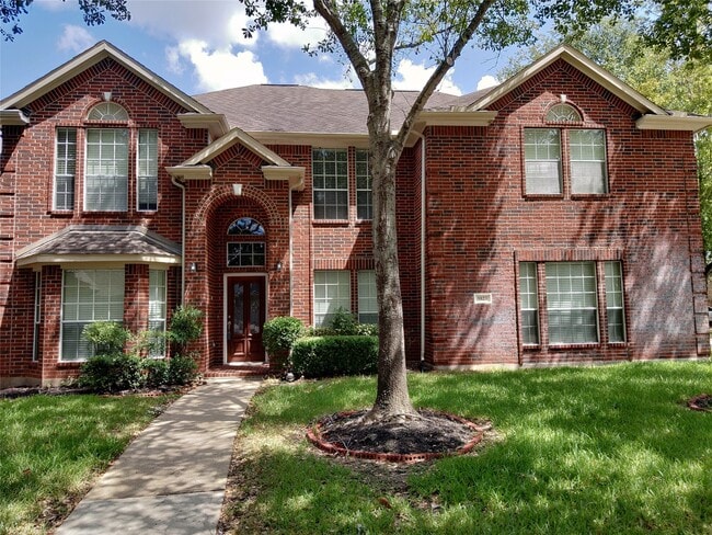 5823 Grand Saline Dr