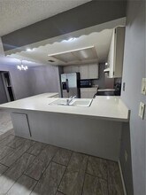 11264 Topaz St in Spring Hill, FL - Foto de edificio - Building Photo