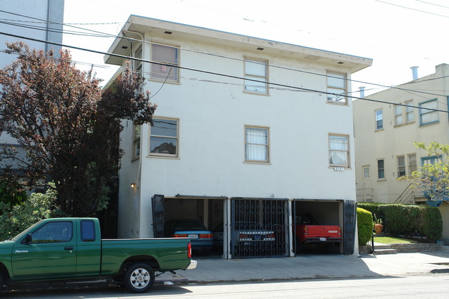 2531 Regent St in Berkeley, CA - Foto de edificio - Building Photo