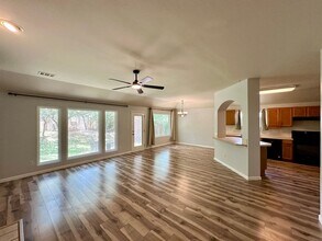 6930 Auckland Dr in Austin, TX - Building Photo - Building Photo