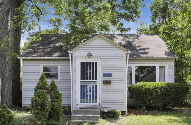 property at 2940 Hiawatha St
