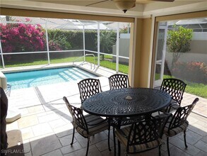 4238 Redonda Ln in Naples, FL - Building Photo - Building Photo