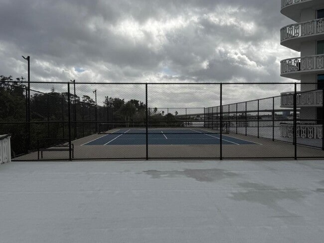 925 N Halifax Ave in Daytona Beach, FL - Building Photo - Building Photo