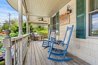 33 Wallis Rd in Rye, NH - Building Photo - Building Photo