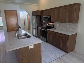 16827 SW Shelby Ct in Aloha, OR - Building Photo - Building Photo