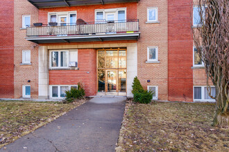 5480 Snowdon St in Montréal, QC - Building Photo - Building Photo