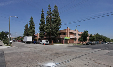 1,2,3 Burnet Apartments in North Hills, CA - Building Photo - Building Photo