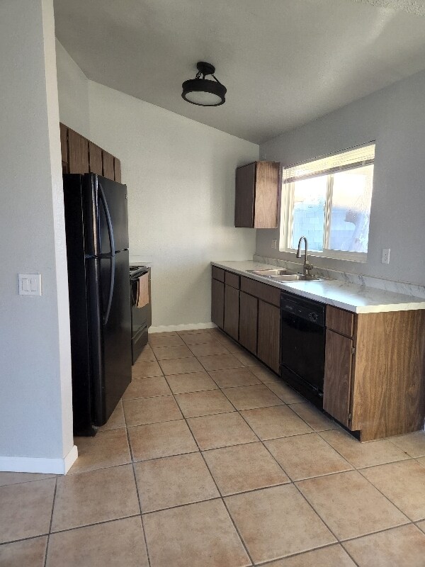 3033 W Irma Ln in Phoenix, AZ - Building Photo - Building Photo