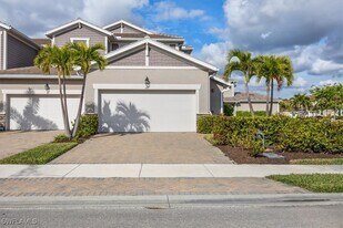 4687 Arboretum Cir in Naples, FL - Building Photo