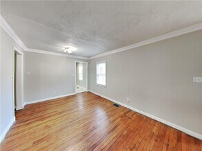 369 Enota Pl SW in Atlanta, GA - Building Photo - Building Photo